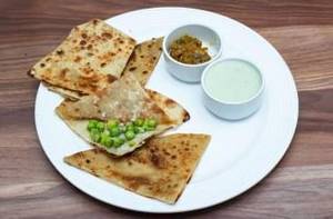 Mattar Paneer Paratha