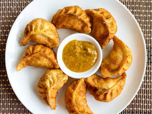 Paneer Fried Momos