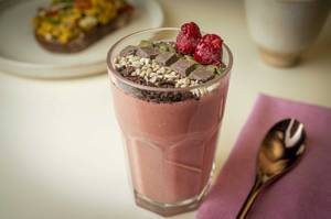 Raspberry & Sour Cherry Jar Smoothie