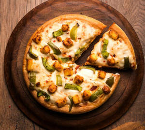 Tandoori Paneer Pizza