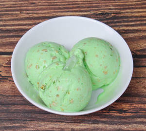 Mawa Malai Pista Ice cream (750 ml)