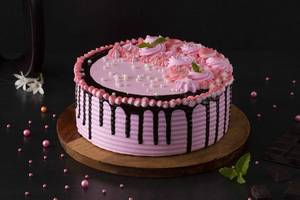 Chocolate Strawberry Cake