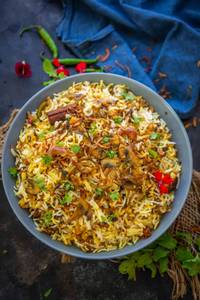 Special Veg Hyderabadi Biryani With Bundi Raita