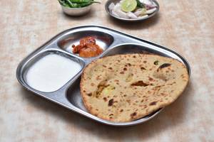 Aloo Paratha with Dahi