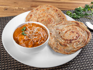 Paneer Butter Masala With Tawa Roti(3)/tawa Paratha(2)/poori(4)/rice