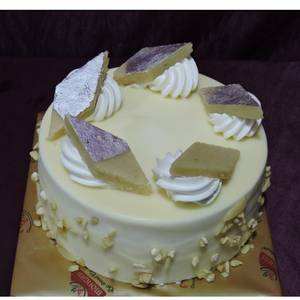 Kaju Katli  500 Grms Veg Cake