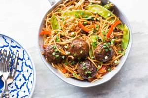 Hakka noodles+Manchurian