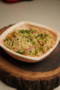 Veg Hakka Noodles
