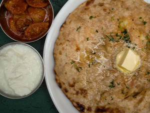 Aloo Pyaz Paratha