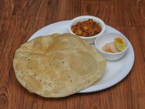 Chola Bhatura