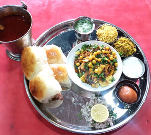 Special Narayangaon Misal Pav