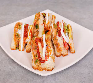 Chiken club sandwich  