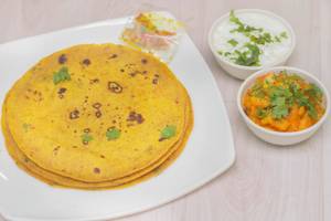 3 Thepla With Bhaji & Dahi