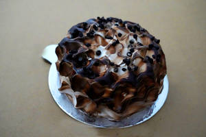 Marble Choco chips Cake (1 Pound)                                              