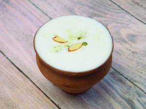 Rabri Lassi (Full) (500 Ml)