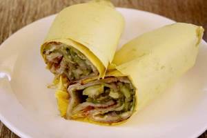 Single Egg Single Paneer Roll