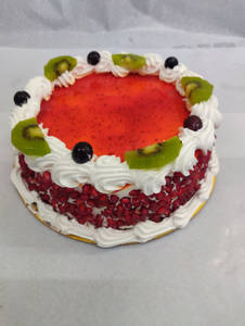 Strawberry Cake 900gms