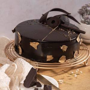 Dutch Chocolate Truffle Cake