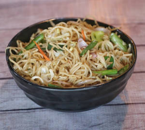 Veg Hakka Noodles