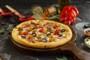 Peri Peri Chicken Pizza