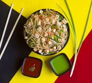 Paneer Chilli Garlic Noodles