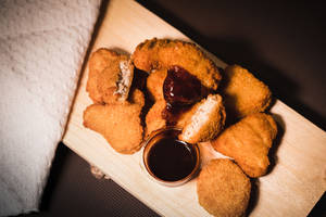 Chicken Nuggets (5 Pcs)