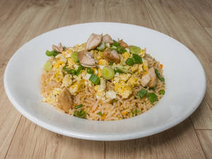 Egg Chicken Fried Rice (650ml Container)