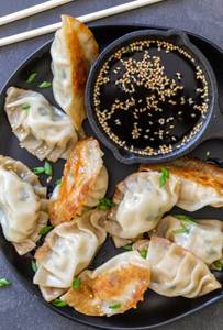 Chicken Gyoza  [pan Tossed Dimsum]