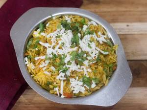 Veg Biryani with Raita 