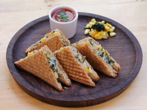 Creamy Spinach Corn Sandwich