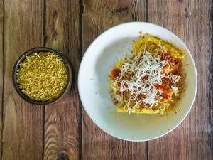 Schezwan Locho With Cheese