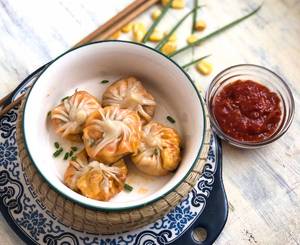 Veg. Cheese Momos (fried)