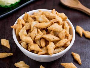 Nimki (250 gms)