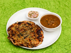 Special Aloo Chur Chur Kulcha (1 Pc)