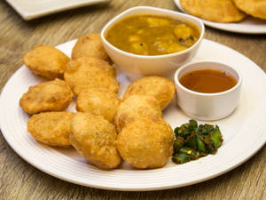 Club Kachori (10 Pcs)