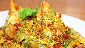 Samosa chaat                                                                                    