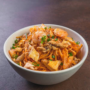 Chilli Garlic Noodles Non-veg