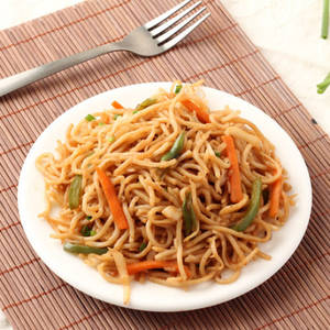Veg Hakka Noodles