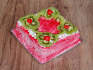 Strawberry  Cake (500 gms)