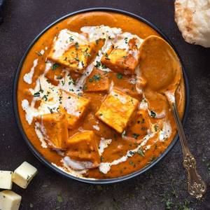 Butter Paneer Masala Half with 5 Tawa Butter Roti