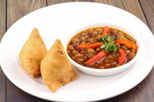 Samosa With Chhole [2Pieces]