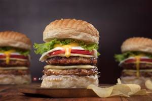 Yard's Cheesy Affair Burger