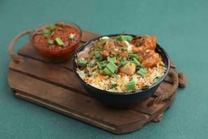 Chicken Chilli + Chicken Fried Rice (650ml) Bowl Combo [Chicken Fried Rice]