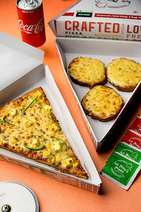 Slice Spring Fling + Cheese Garlic Bread + Soft Drink
