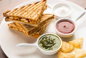 Paneer  Lays Mayo Sandwiche