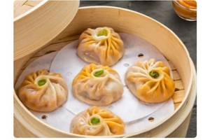 Veg Schezwan Momos
