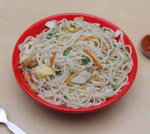 Chicken Hakka Noodles