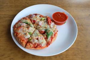 Onion Tomato Pizza