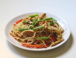 Egg Chicken Chow mein Hakka
