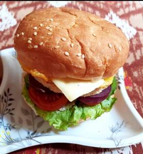 Egg Cheese Burger (1pcs)